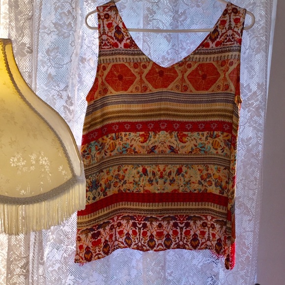 Latitude 10 degrees 🔅 sleeveless top - Picture 5 of 7